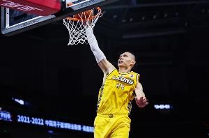 媒体人：广厦预计不会续约老将许钟豪 他将在这个休赛期离开球队图片